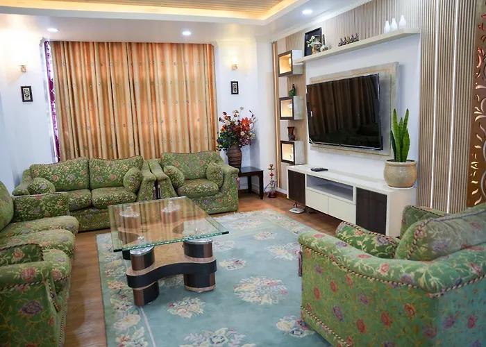 Apartment Friendly Homes Dr *